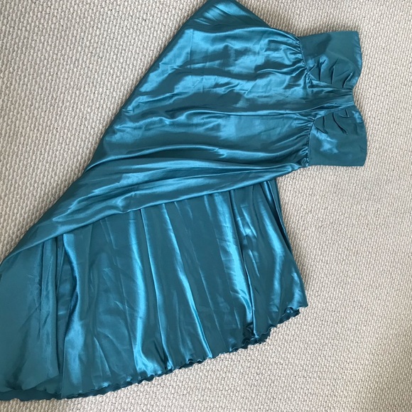 Prom Dress - Picture 3 of 4